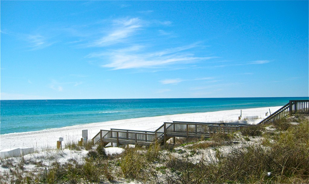 How to Make the Most of a Beach Vacation in Miramar Beach FL